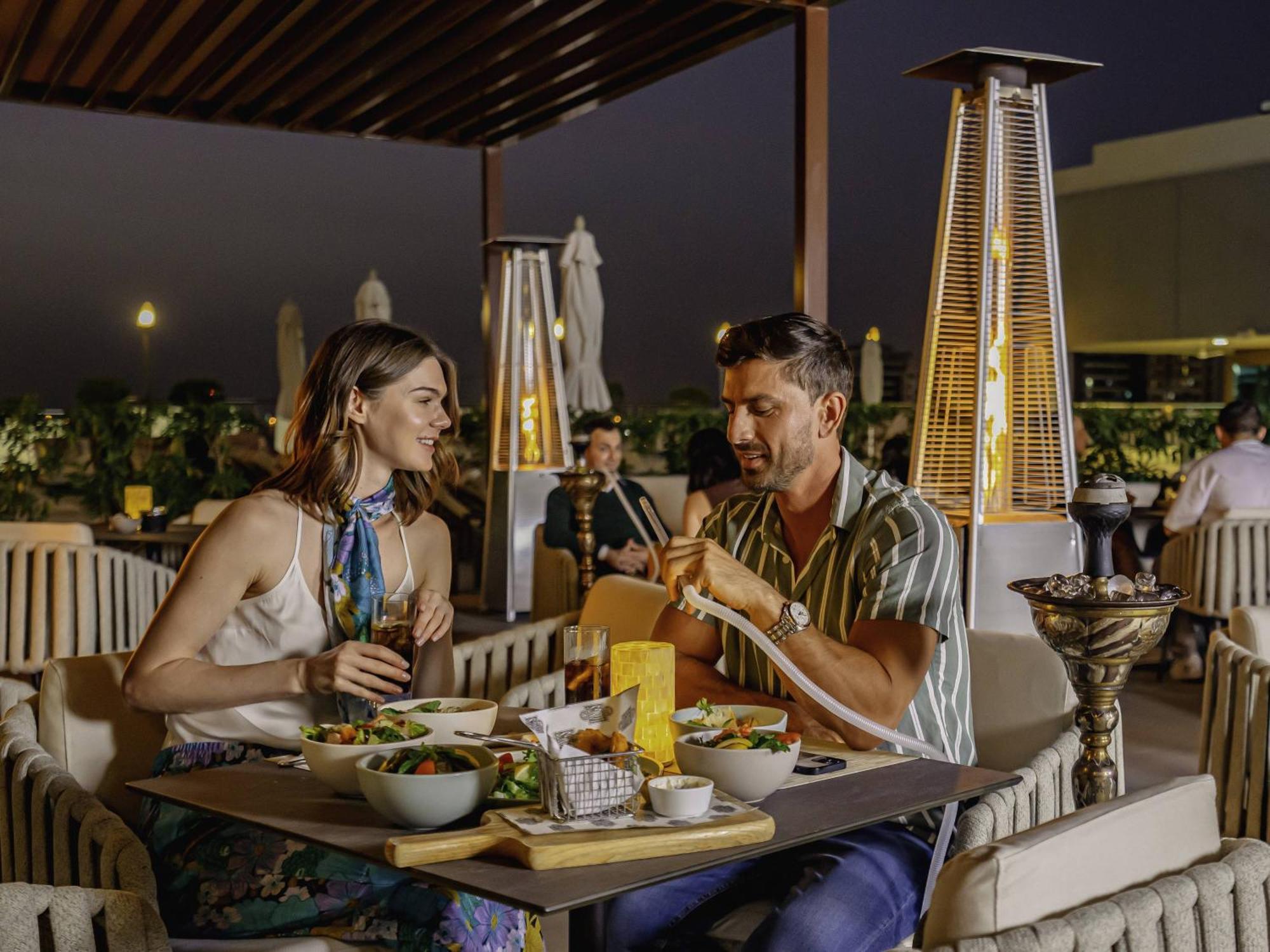 Towers Rotana - Dubai Hotel Bagian luar foto