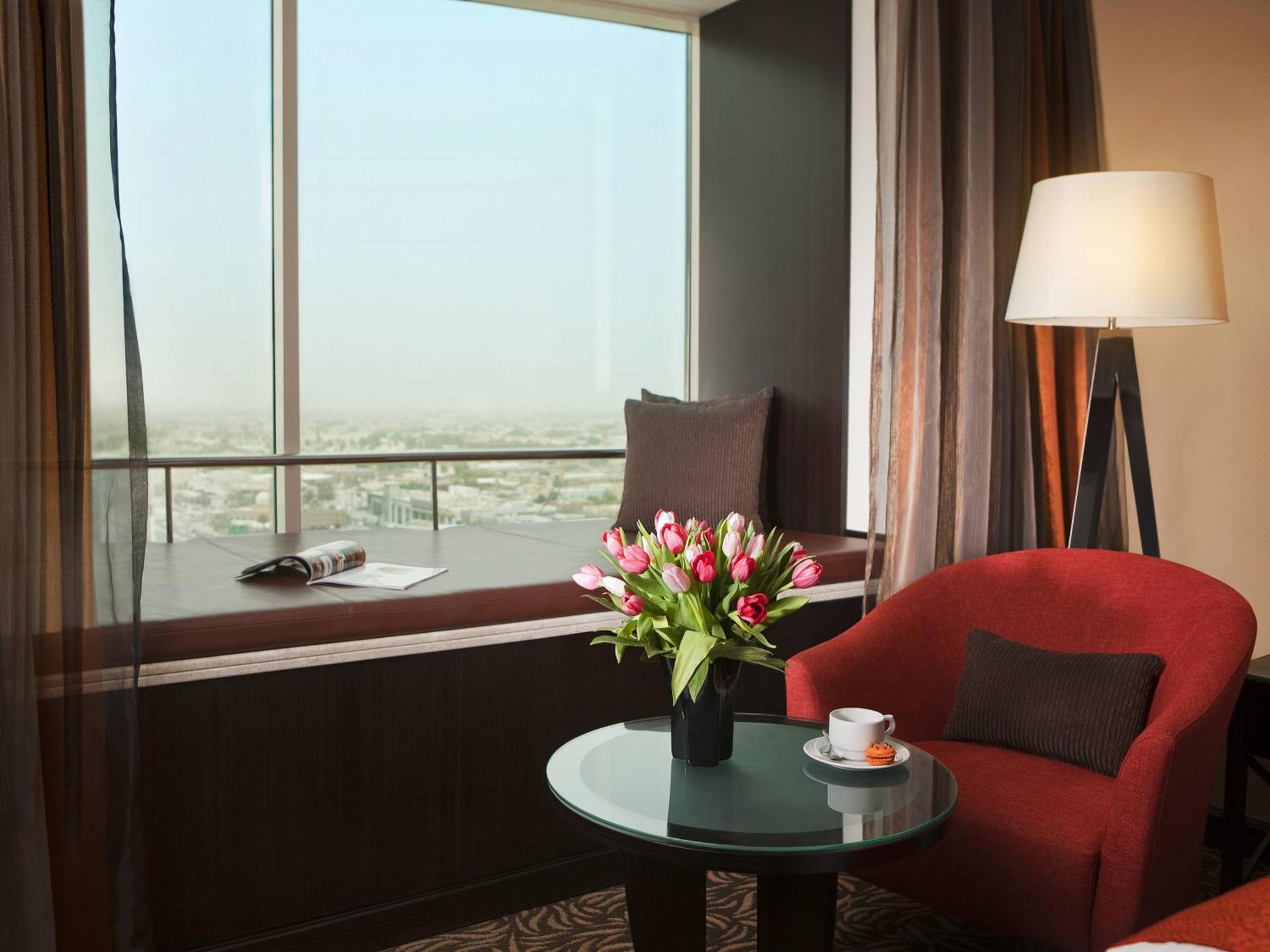 Towers Rotana - Dubai Hotel Bagian luar foto